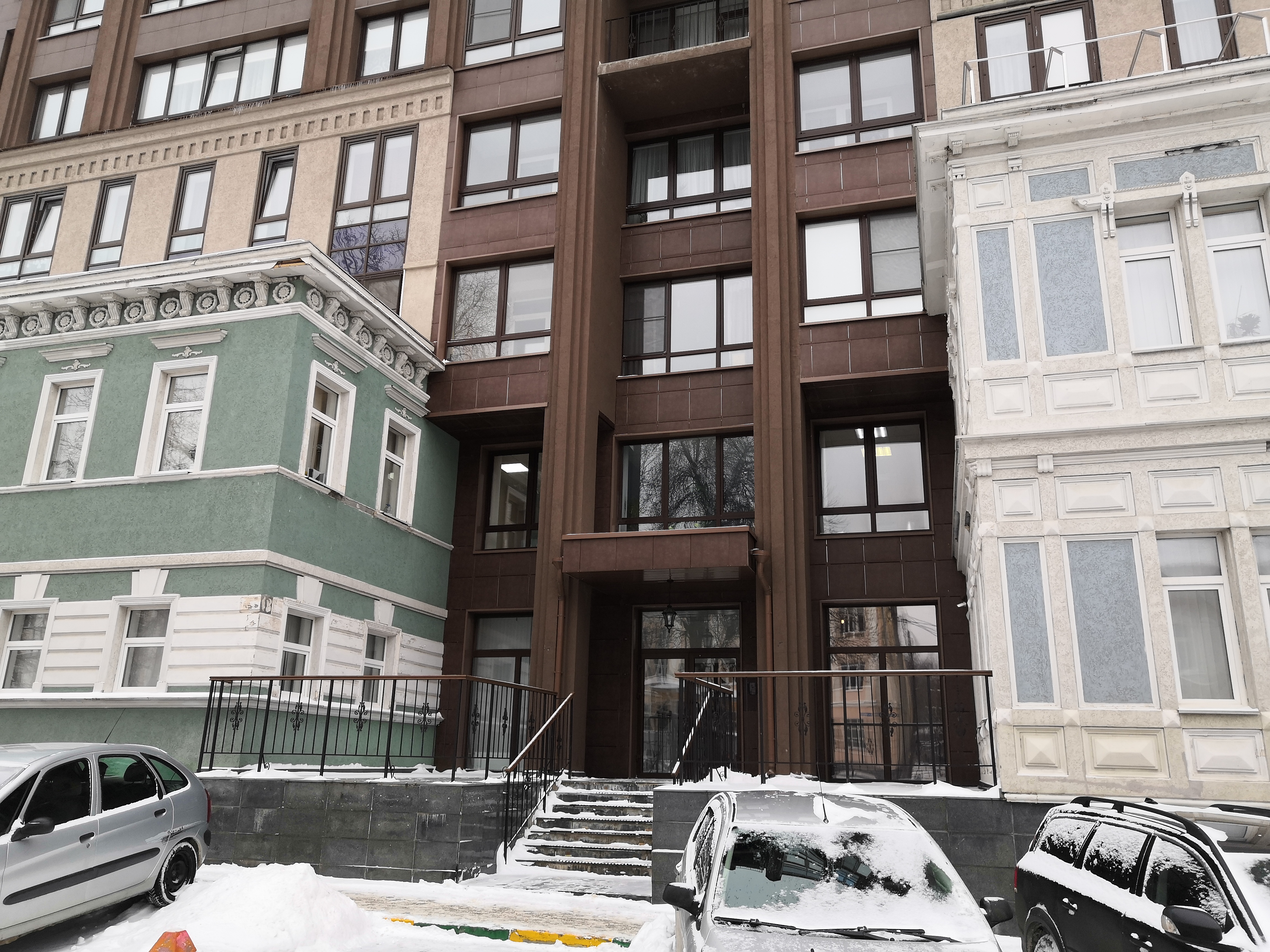 Объекты недвижимости, расположенные по адресу: г. Нижний Новгород, пер. Холодный, д.10, неж. пом. № 1 (этаж 1) об.пл. 454,3 кв.м., неж. пом. № 2 (этаж 1) об.пл. 378,2 кв.м., неж. пом. № 3 (этаж 2) об.пл. 866 кв.м.