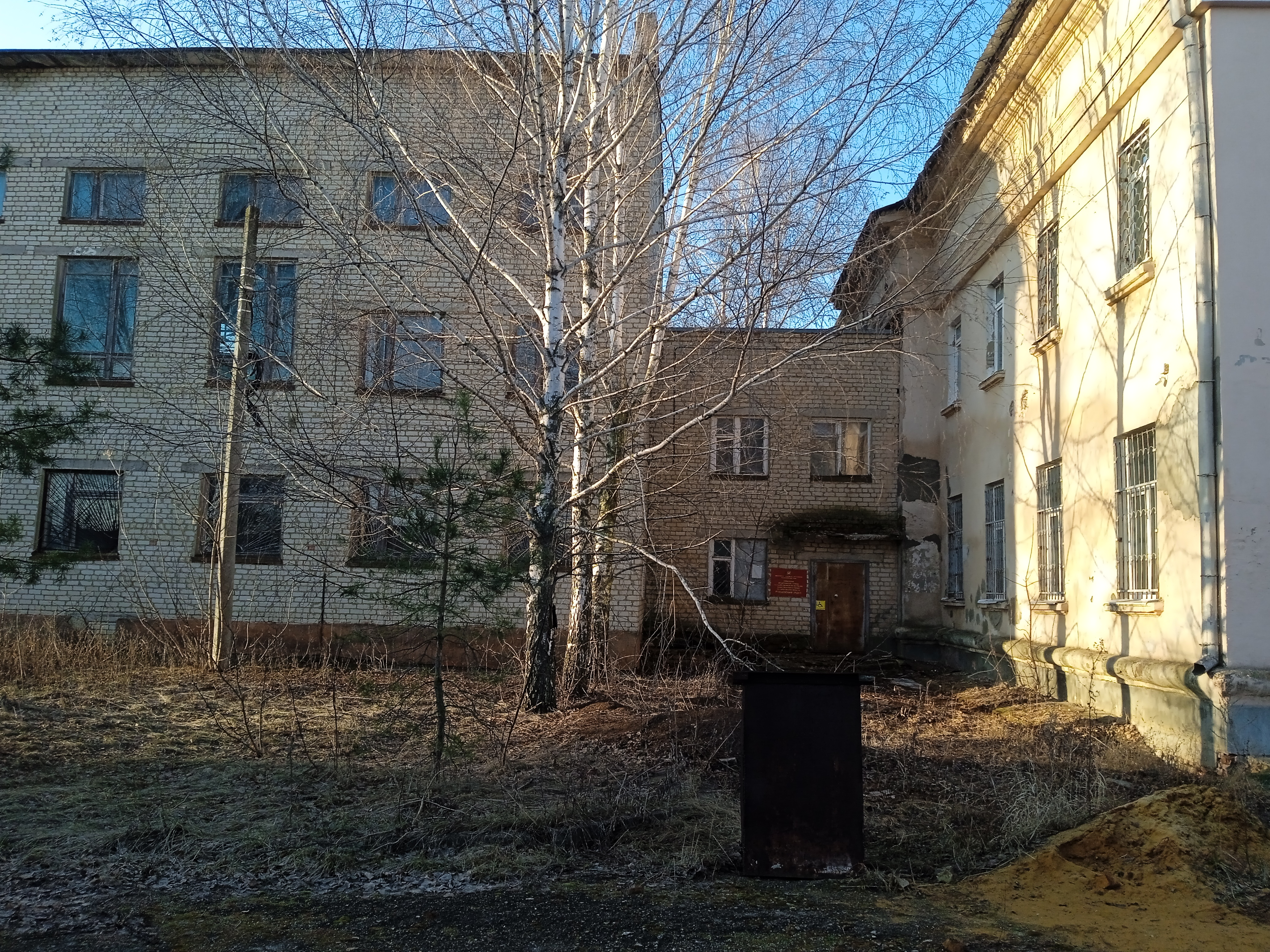 Помещение (нежилое помещение) Пл. 629.3 кв. м. Местоположение: Саратовская область, р-н Екатериновский, рп Екатериновка, ул Молодежная, д 25, пом 2