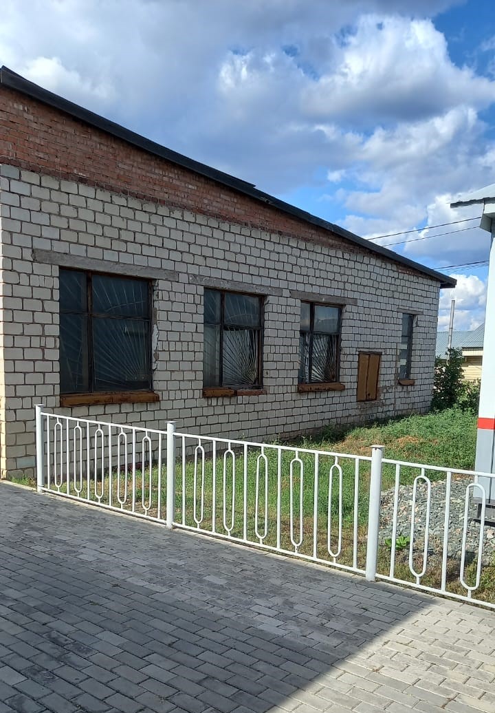 Здание (обменный пункт) Пл. 124.7 кв. м. Местоположение: Оренбургская область, р-н Переволоцкий, п Переволоцкий, ул Вокзальная, д 17а
