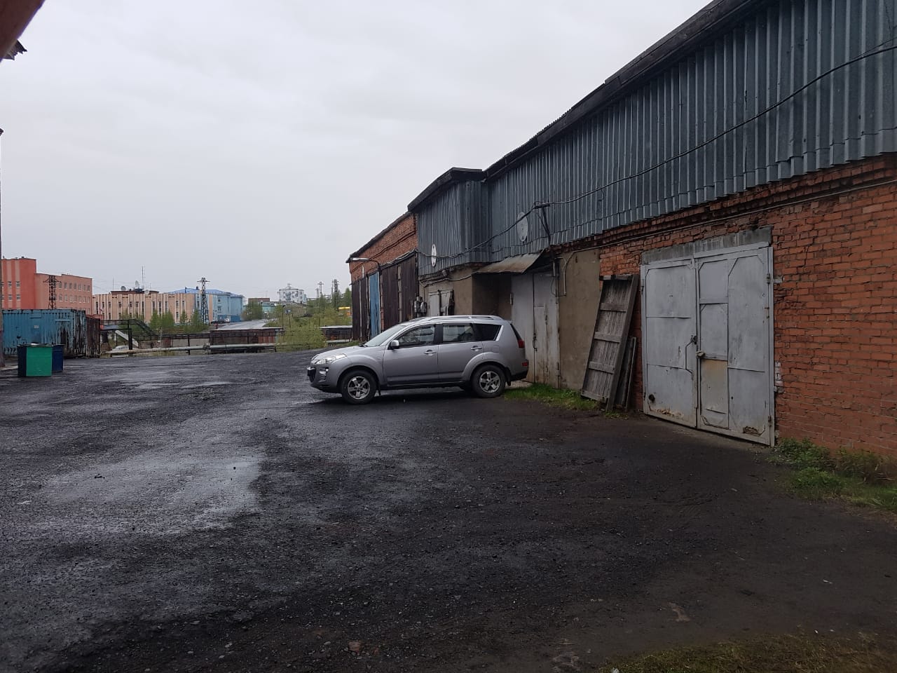 Гараж №6 Пл. 43.8 кв. м. по адресу: Красноярский край, Таймырский Долгано-Ненецкий р-н, г. Дудинка, ул. Горького, д. 32Б, пом.6