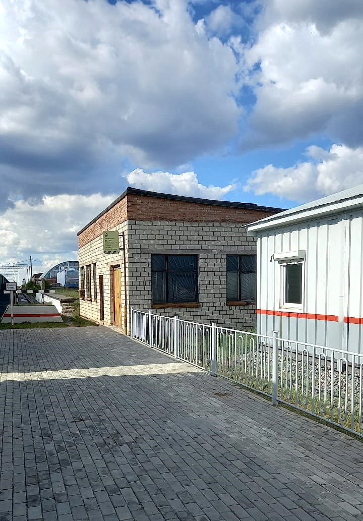 Здание (обменный пункт) Пл. 124.7 кв. м. Местоположение: Оренбургская область, р-н Переволоцкий, п Переволоцкий, ул Вокзальная, д 17а