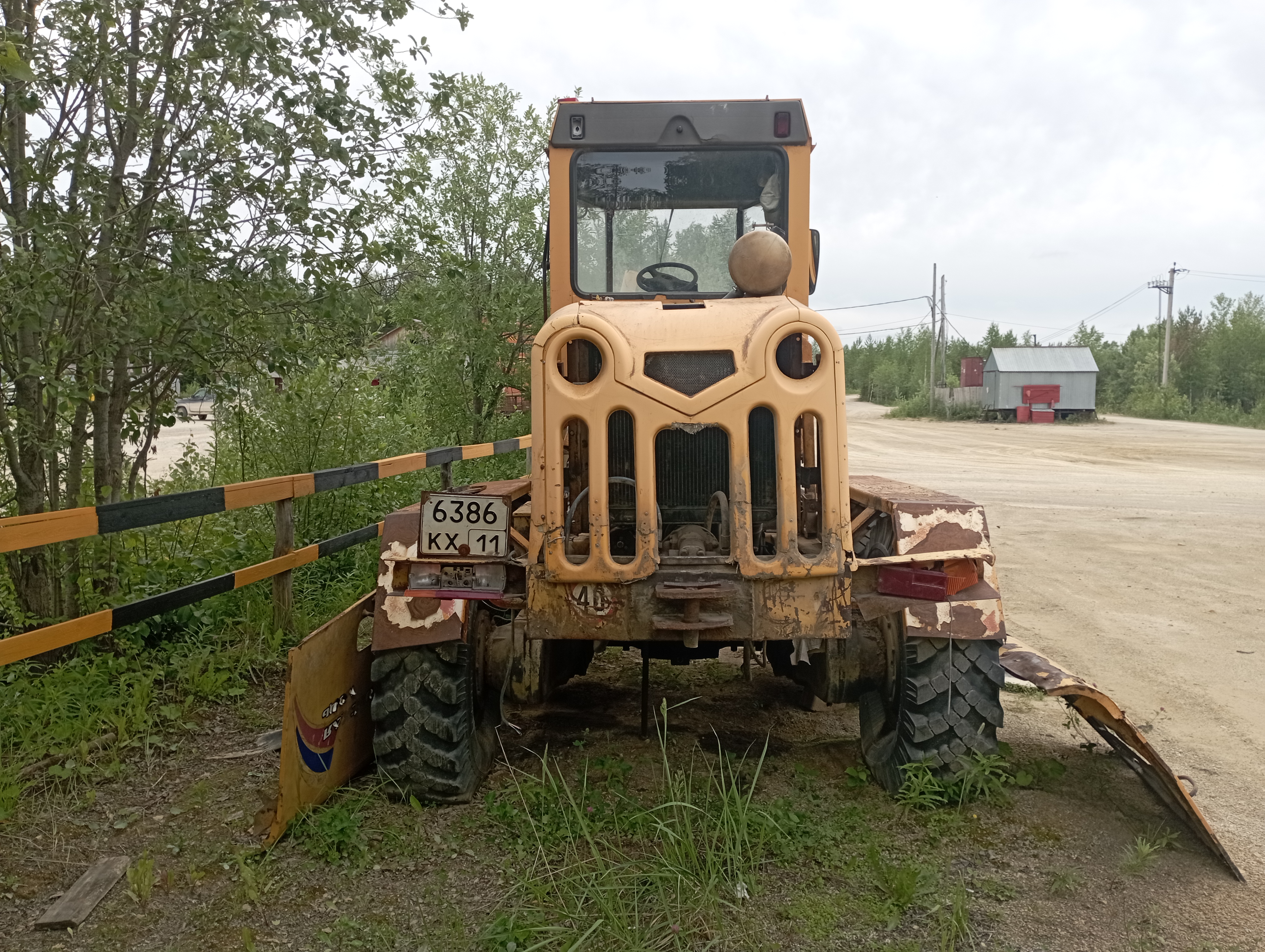 Автогрейдер ДЗ 122 Б7, 2006 г.в.