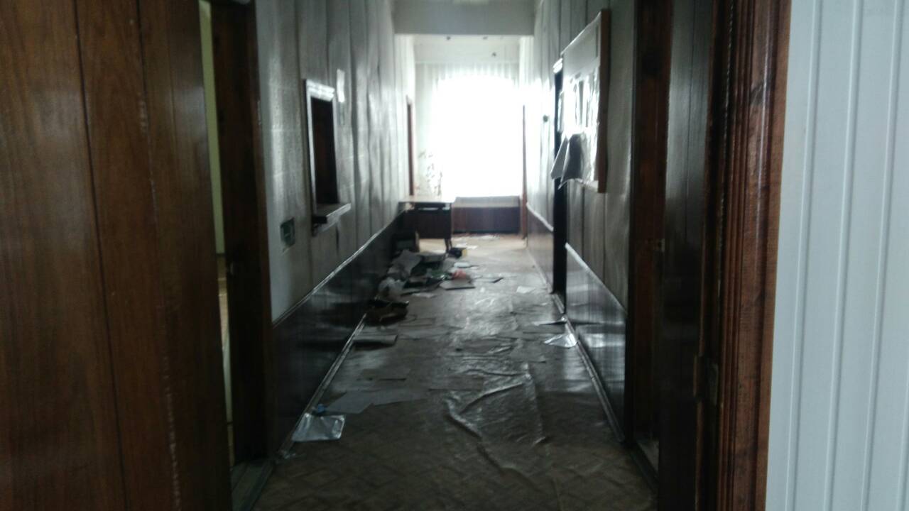 Нежилое здание и земельный участок, расположенные по адресу: Саратовская область, г. Аткарск, ул. Советская, д. 69.