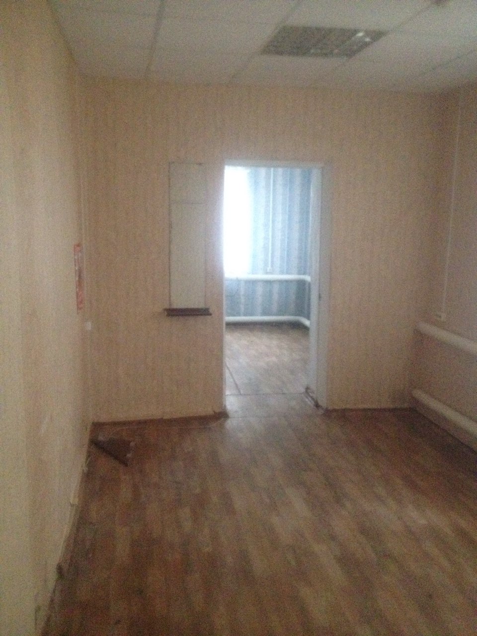 Нежилое помещение, расположенное по адресу: Саратовская область, Дергачевский район, р.п. Дергачи, ул. Октябрьская, дом 104/2.
