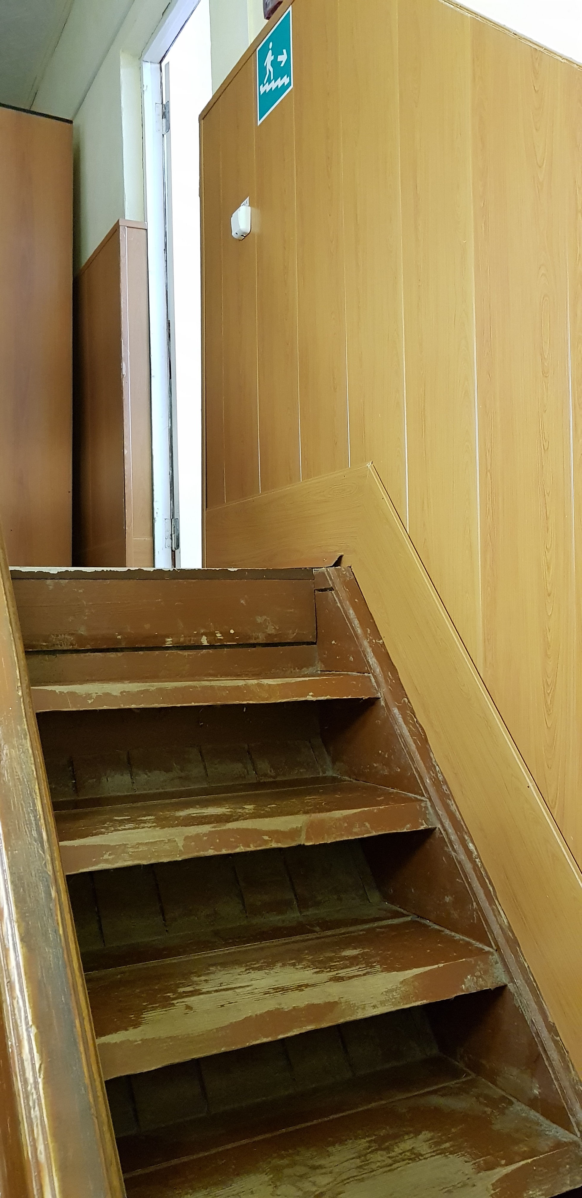 Нежилое помещение, расположенное по адресу: Саратовская область, Новоузенский р-н, г. Новоузенск, ул. Московская, д. 22/1, пом. 3.
