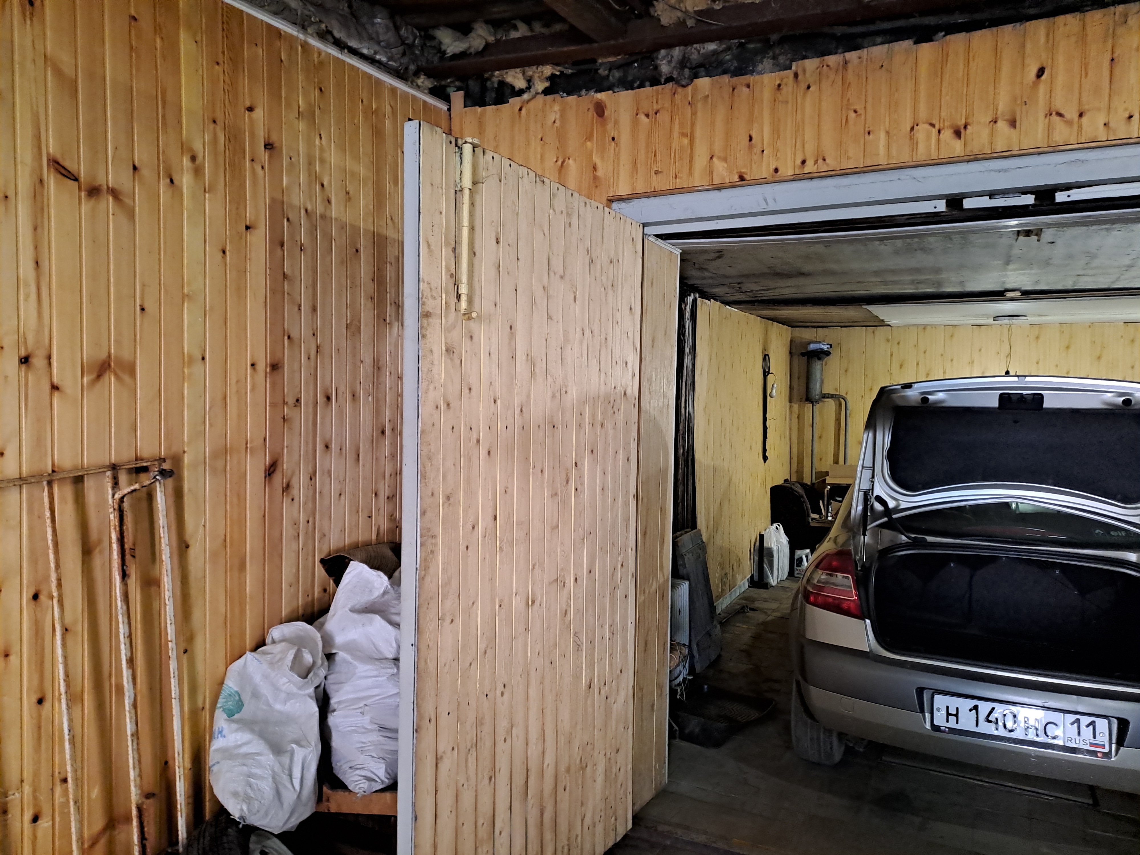Гараж, назначение: нежилое помещение, общая площадь 50,4 кв.м., этаж 1