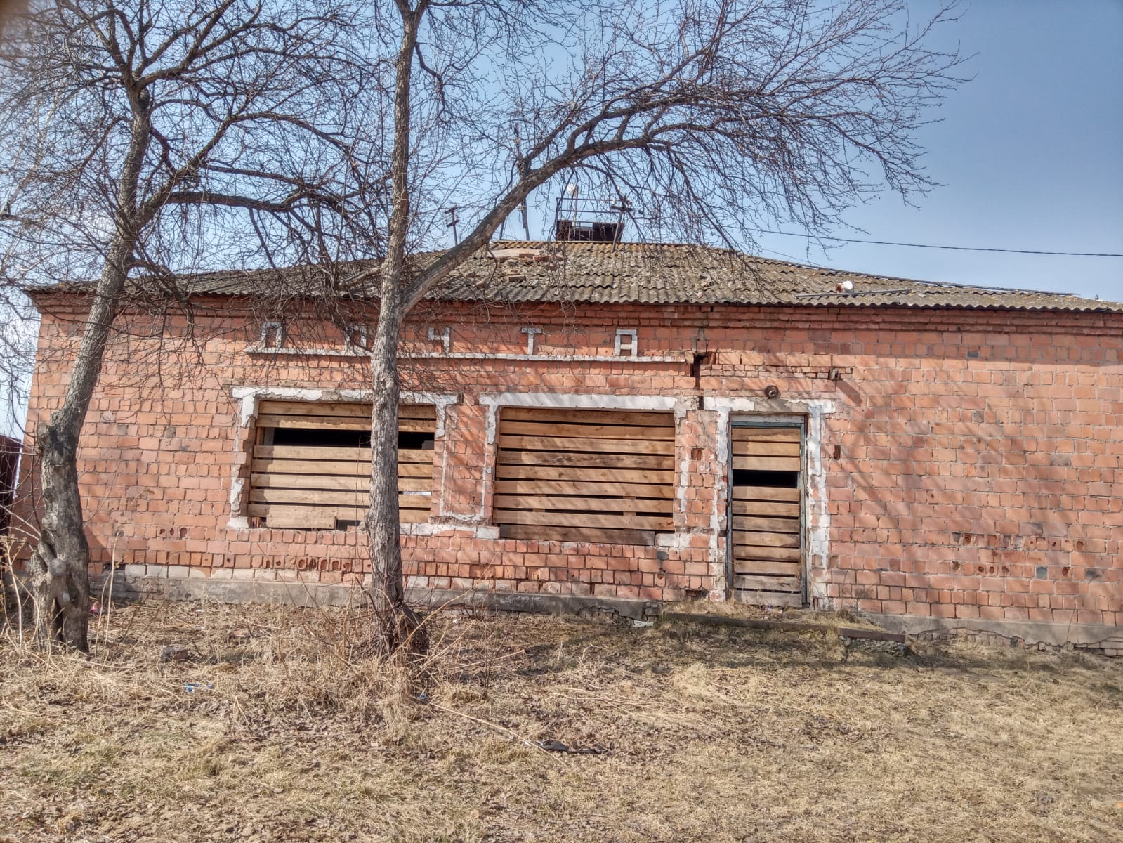 Помещение пл. 38.1 кв. м. Местоположение: Красноярский край, Новоселовский район, пос.Дивный, ул.Центральная, 4 "а", пом.1